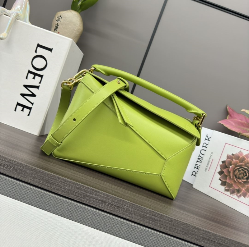 l*ew* handle bags